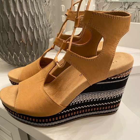 Lucky Brand Shoes - LUCKY BRAND WEDGE PLATFORM SANDALS SZ 6.5